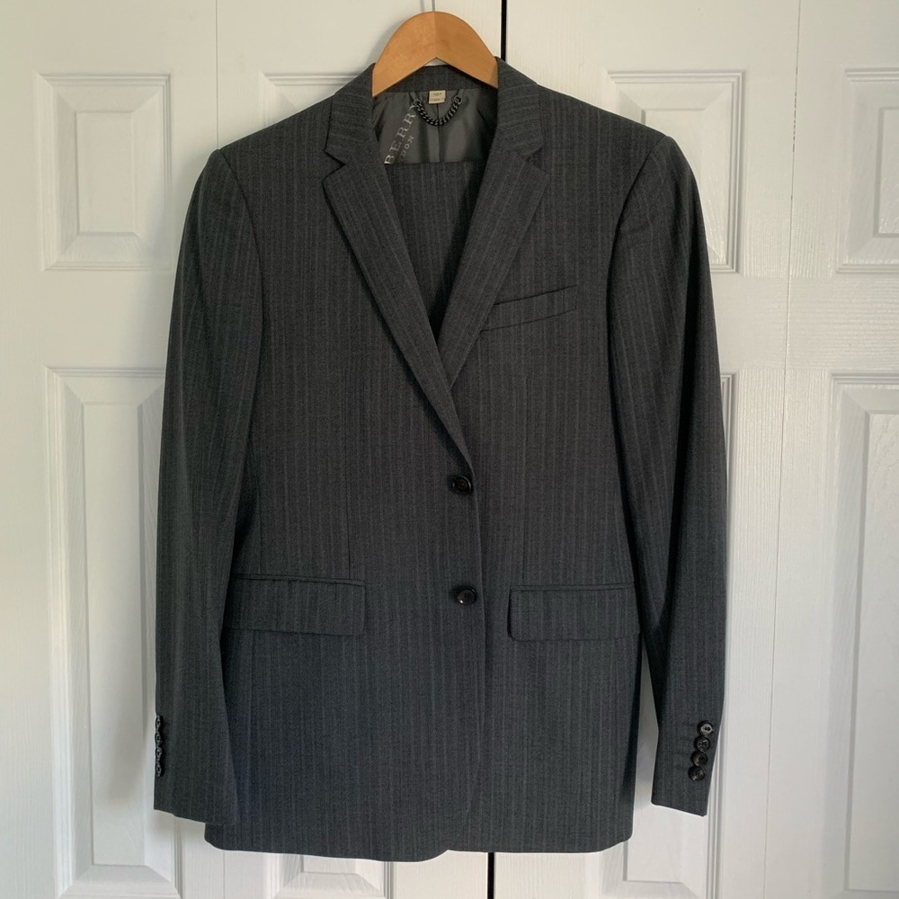 Burberry Slim Fit Gray Suit